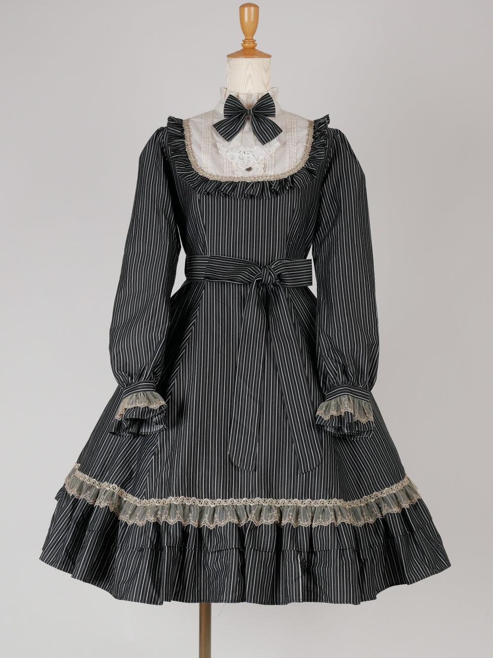 お値下げ✩Victorian Maidenクラシカルドールドレス　カメオローズ お値下げ✩Victorian Maidenクラシカルドールドレス カメオローズ