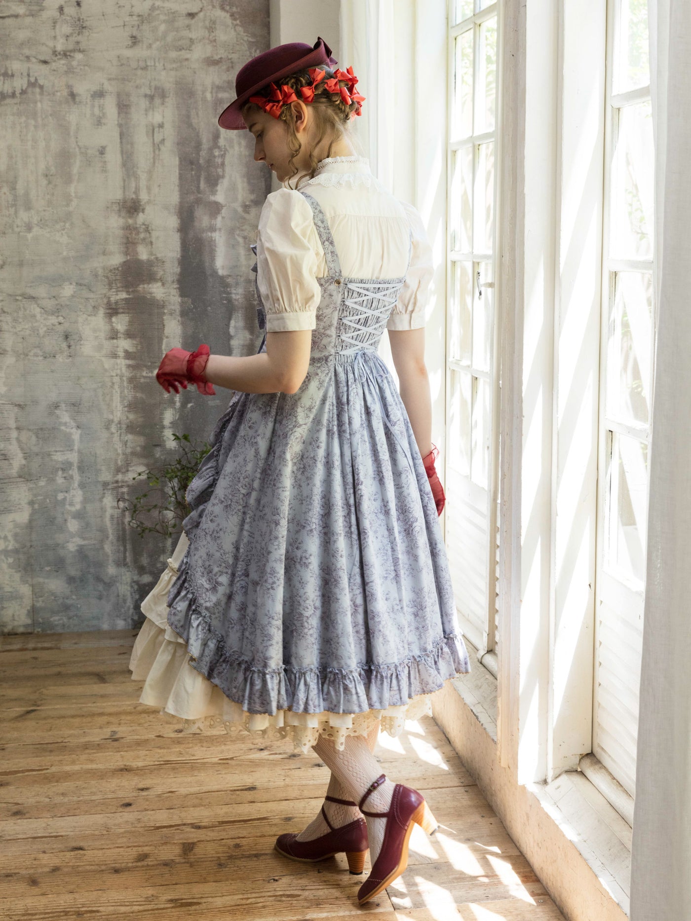 フレグランスロココフリルリボンスリーブレスドレス