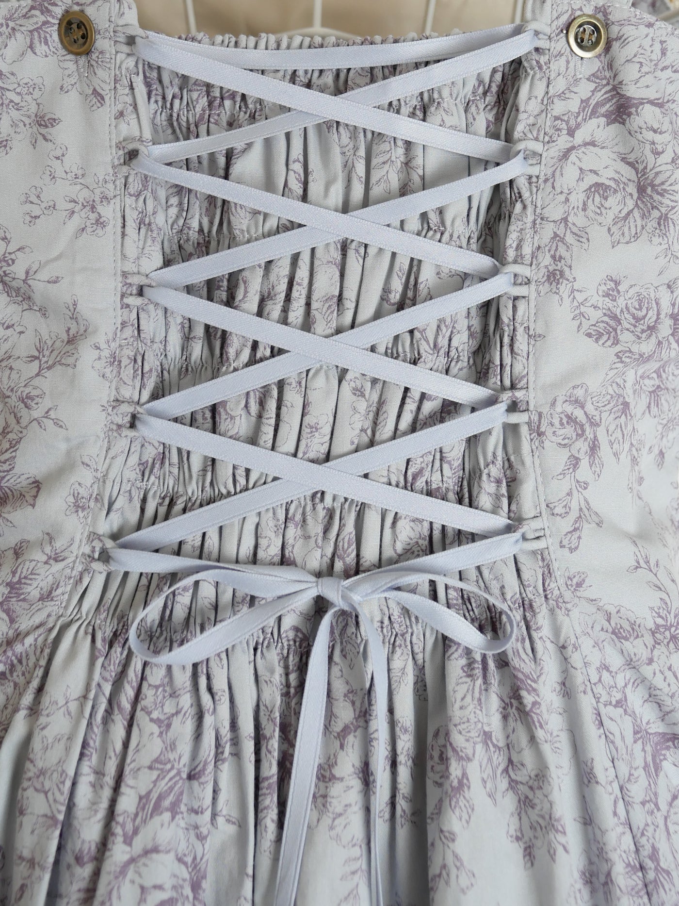 フレグランスロココフリルリボンスリーブレスドレス