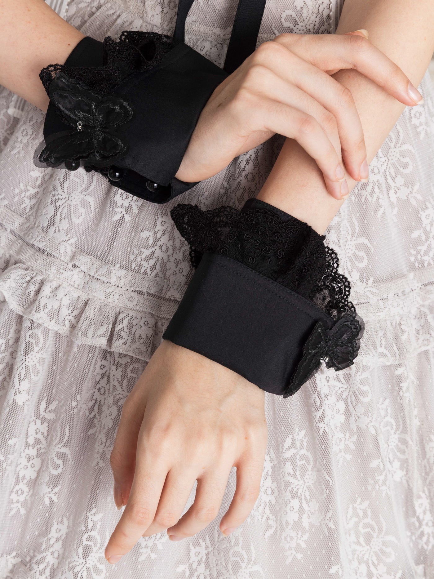 パピヨンレースカフス