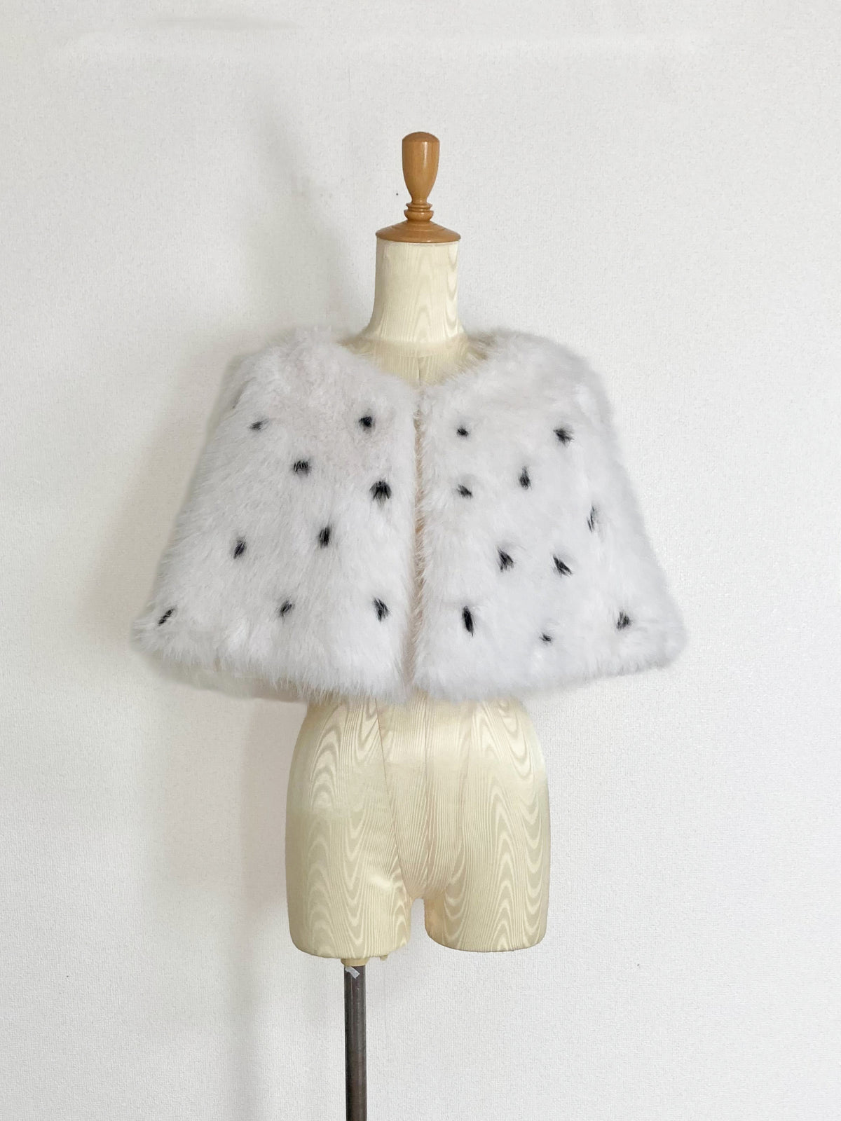 THE ケープ【受注期間: 2/13 12:00 - 2/19 10:00】