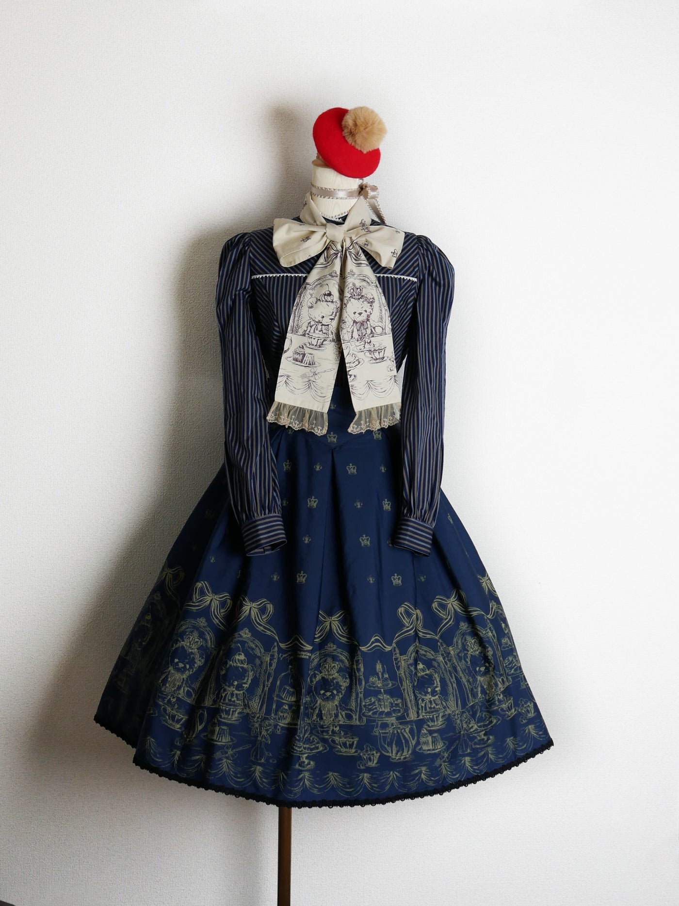 ロイヤルベアミリィクロップドスカート【受注期間：12月11日12:00～12月16日10:00】