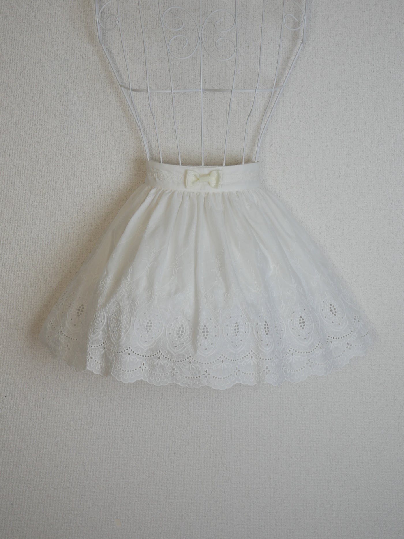 シャンデリュールタブリエケープ