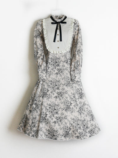 ルイーズクラシカルドールドレス（トワルドロココブーケ柄）