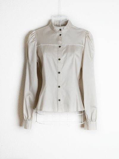 プレッピーブラウス