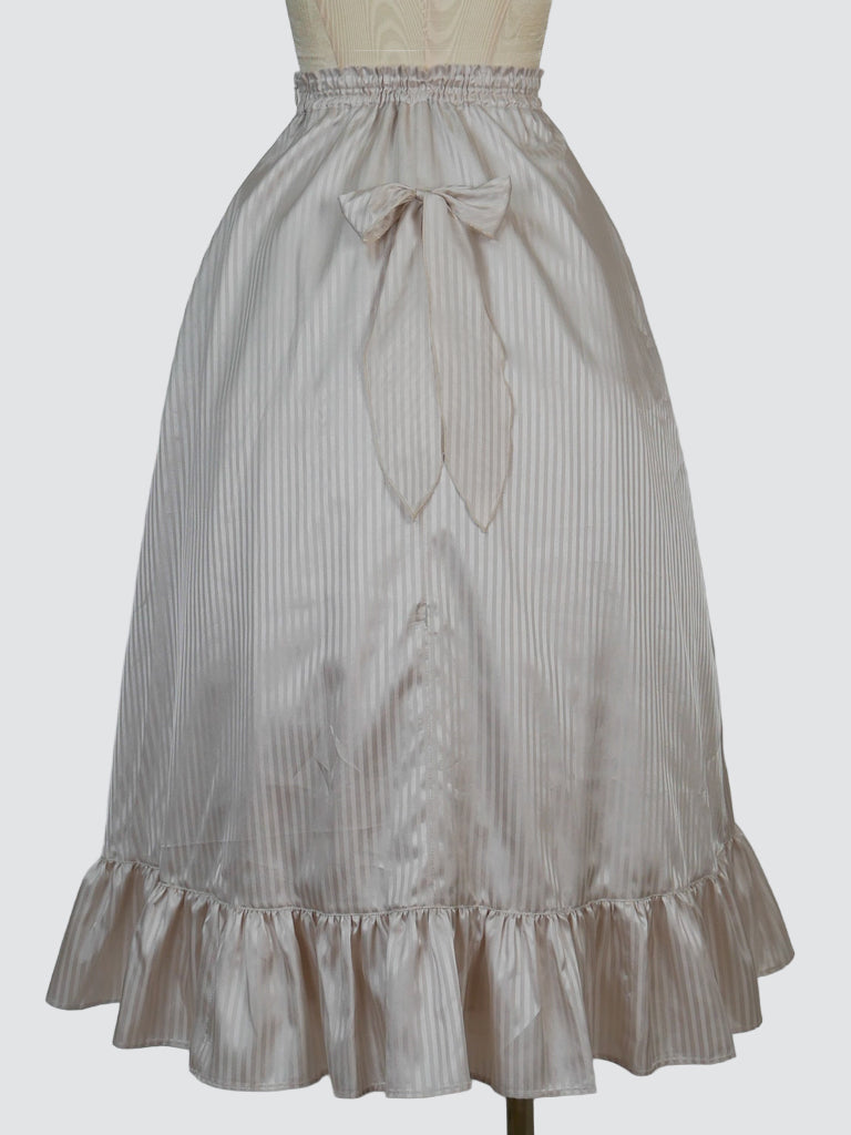 シャイニーストライプラッフルフリルバッスルスカート - Victorian