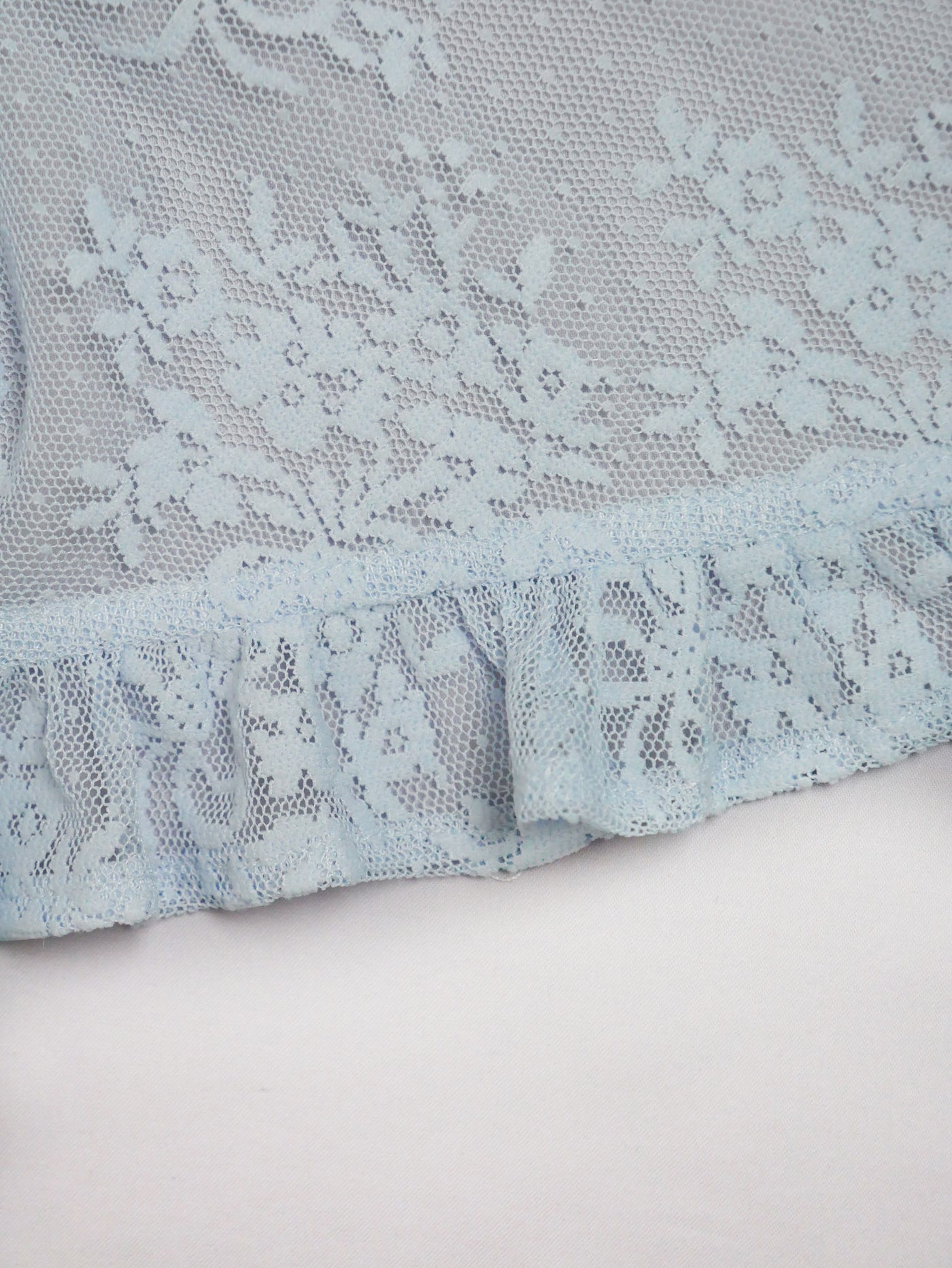 レーシーブーケストール