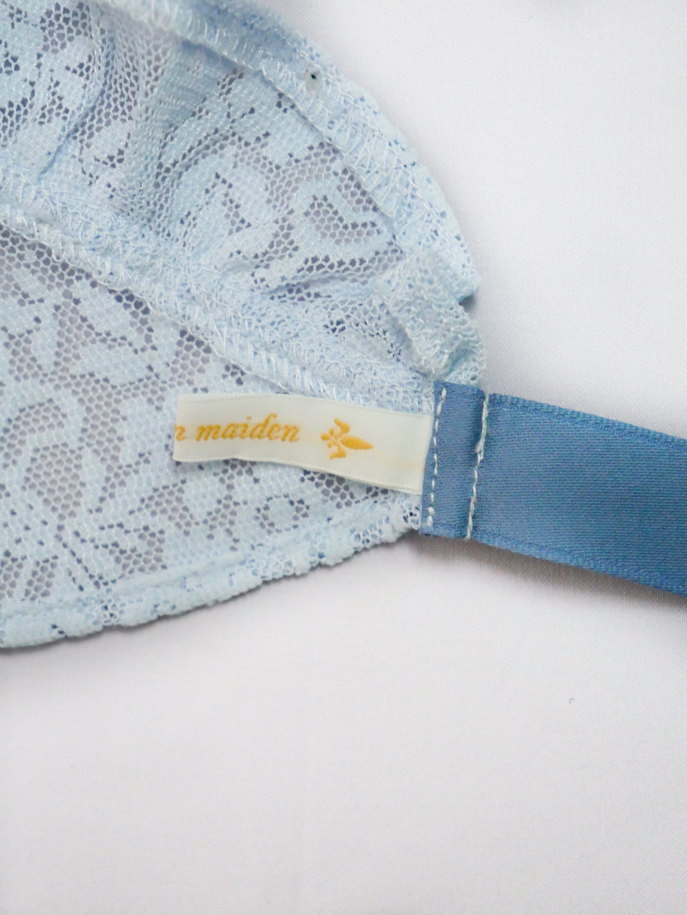 レーシーブーケストール