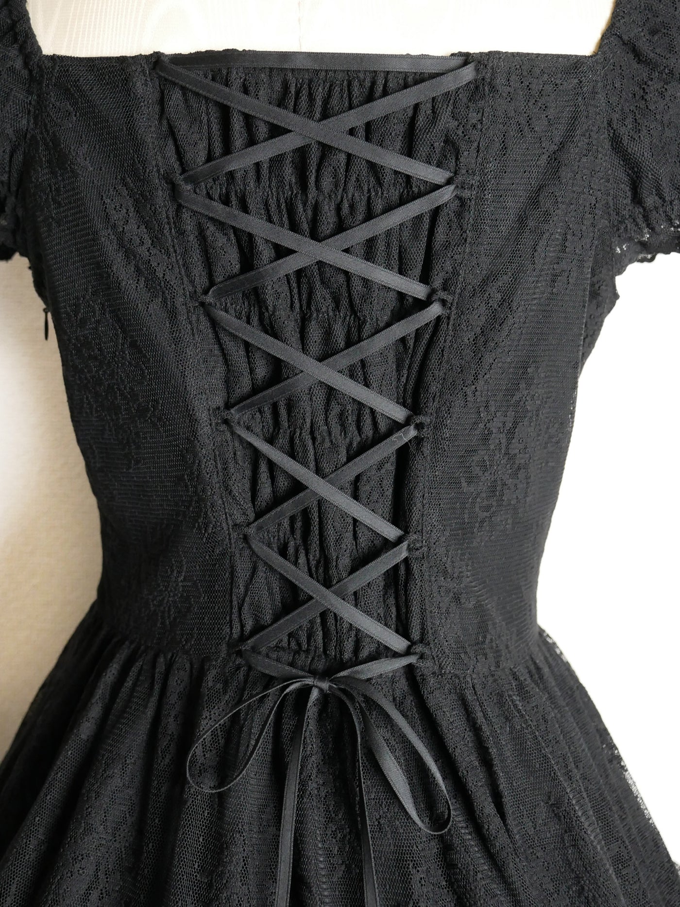 レーシーブーケティアードドレス（ブラック）