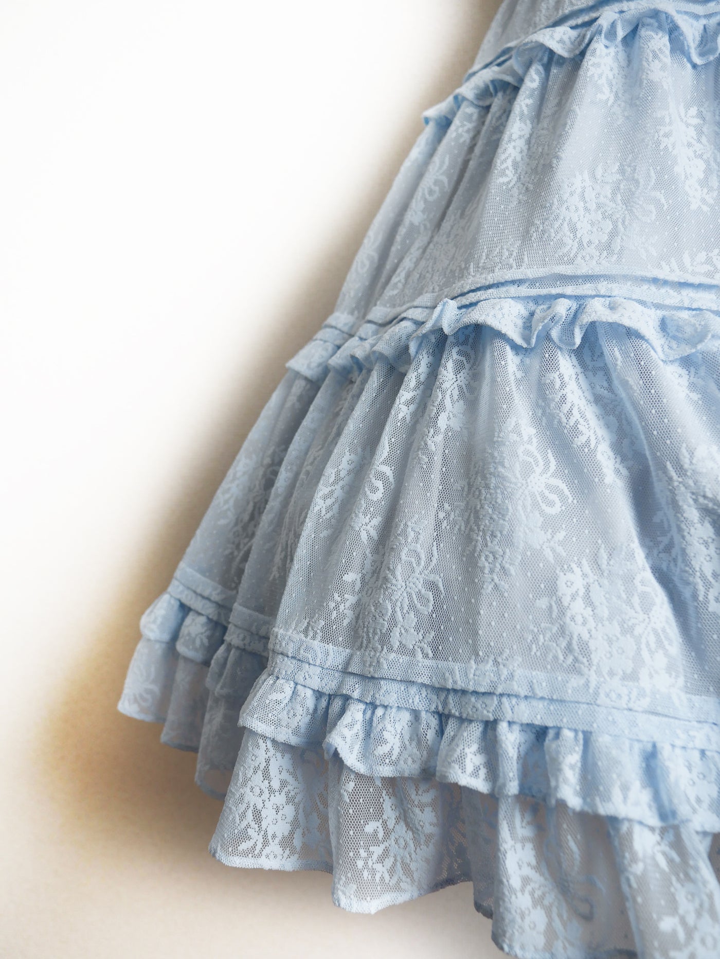 レーシーブーケティアードドレス（ペールブルー）