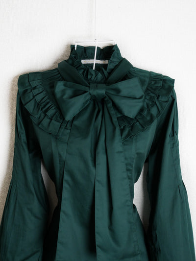 ノーブルサテンダブルフリルブラウス