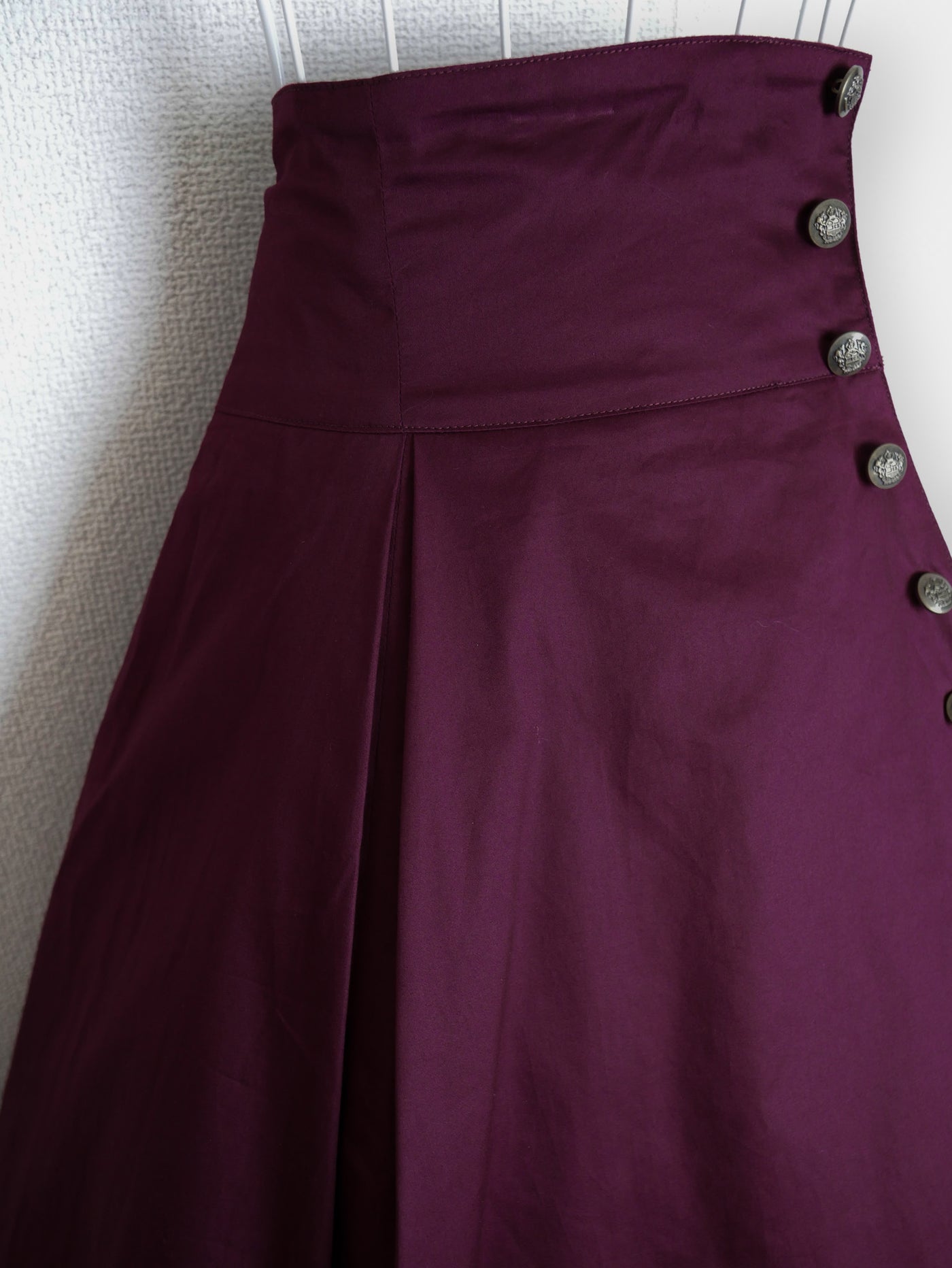 ノーブルサテンオリビアスカート