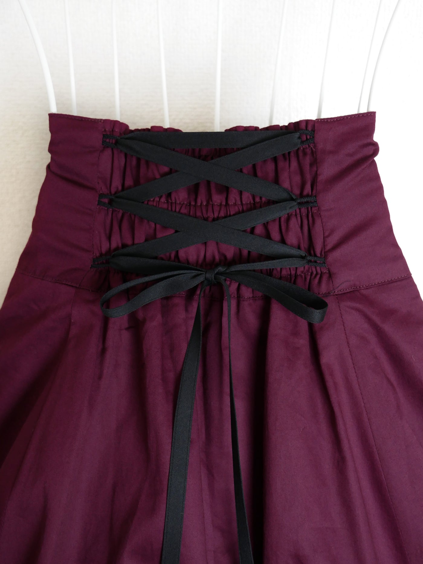 ノーブルサテンオリビアスカート