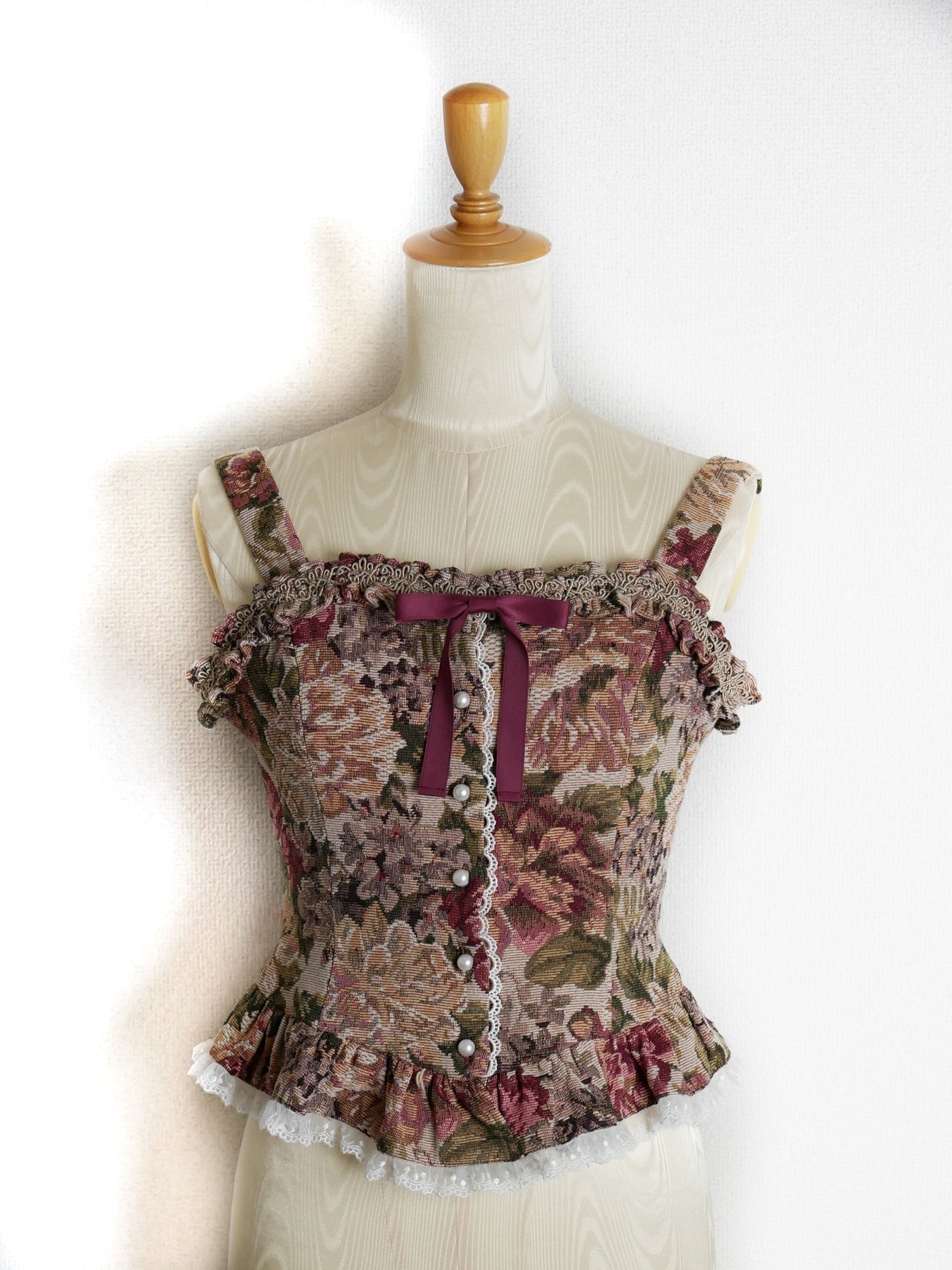 薔薇ゴブランタペストリーフリルビスチェ（ボルドー系）