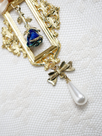 フレームローズネックレス