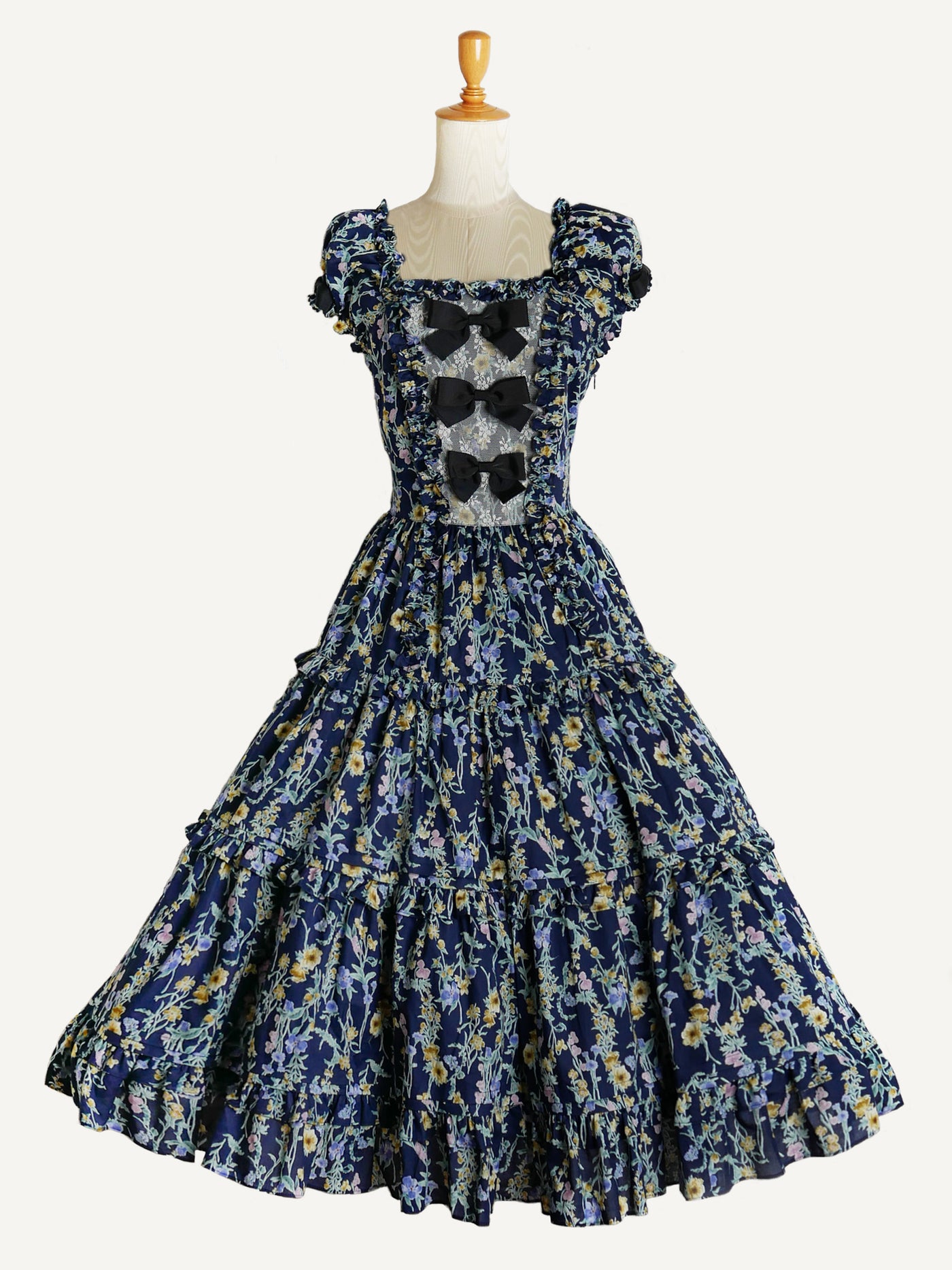 トリアノンブーケマリアティアードドレス