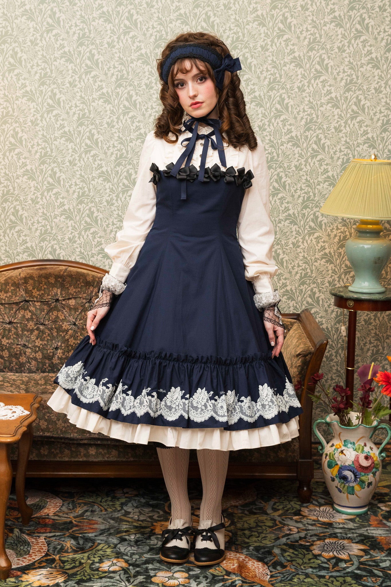 vintageレースプリントサテンメニーリボンドールドレス - Victorian
